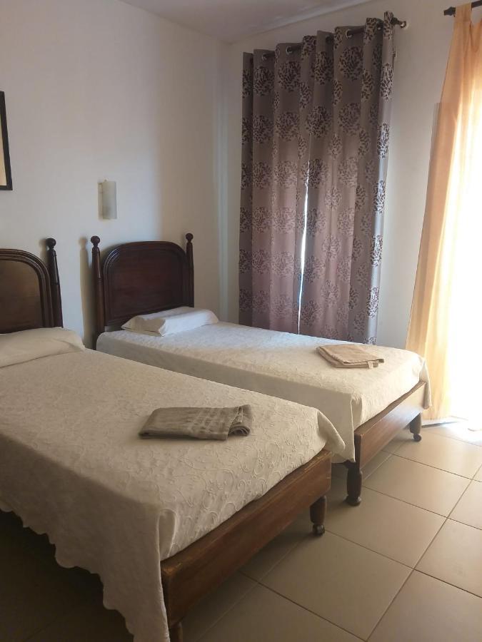 Residencial Miradoiro Guest House Portimao Exterior photo